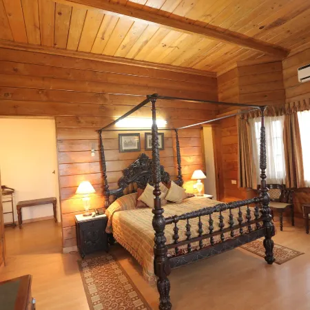 WelcomHeritage Windsor Lodge