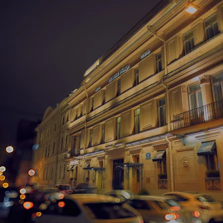 Domina Hotel St. Petersburg (Домина Санкт-Петербург) Отели рядом с достопримечательностью «Казанский собор»