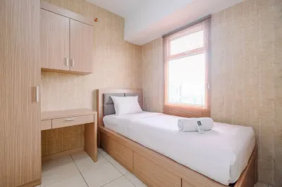 Comfortable and Lovely 2Br Apartment at Springlake Summarecon Hotel dekat Lake Summarecon Bekasi