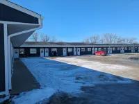 Thunderhill Motel and Suites Hotels in Swan River