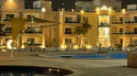 Grand Plaza Hotel Hotels in 6. oktober-byen