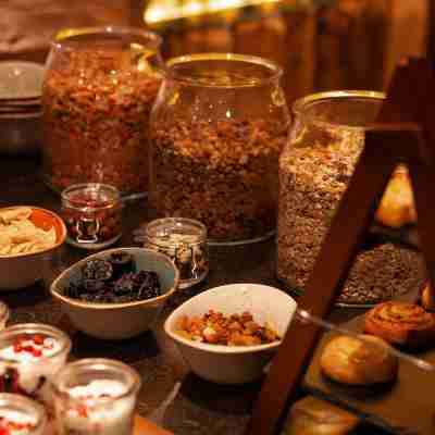 22 Summits Boutique Hotel Dining/Meeting Rooms