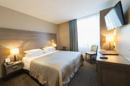 Hôtel Bristol Отели рядом с достопримечательностью «Caravaning Stoneham - Touquet & Co»