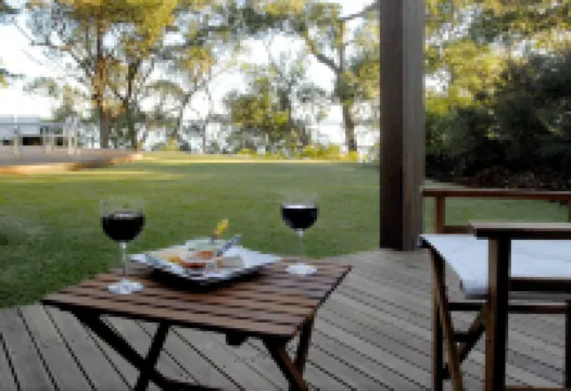 By the Beach B&B Self Contained Apartments