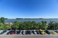 Vega Hotel - parking