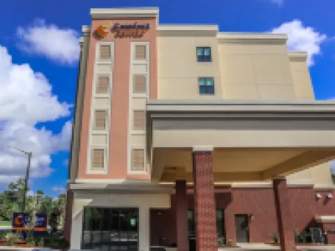 コンフォート スイーツ ゲインズビル ニア ユニバーシティ ゲーンズビルのホテル