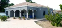 Remarkable 4-Bed with Air Conditioning in Brikama