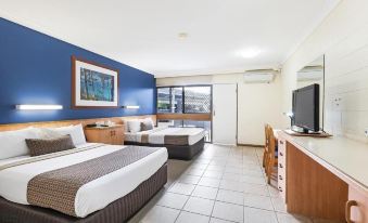 Reef Gateway Hotel