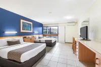 Reef Gateway Hotel Hotels in Palm Grove