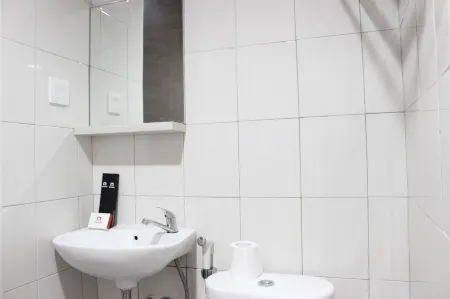 Modern 2Br Apartment at Mekarwangi Square Cibaduyut Отели в г. Dayeuhkolot