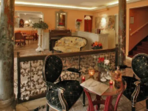 Hostellerie du Passeur - Hôtel & Restaurant - Climatisation et Piscine chauffée Hotels in Les Eyzies-De-Tayac-Sireuil