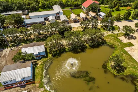 Southern Breeze Lodge