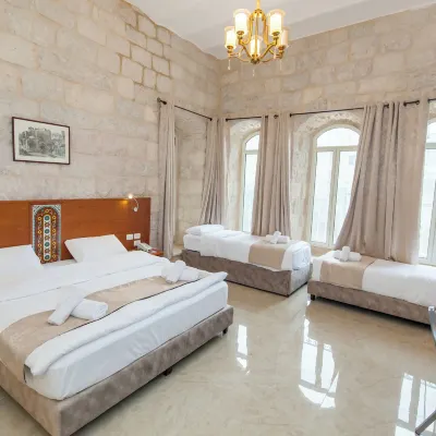 Azzahra Boutique Hotel & Restaurant - Jerusalem Отели рядом с достопримечательностью «Археологический музей им. Рокфеллера»
