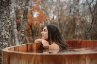 FlowEdge Riverside Getaway - Kylpyammeita