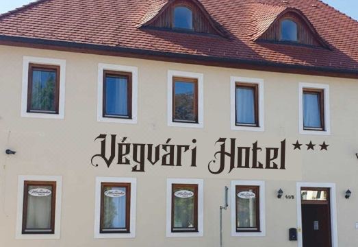 호텔 어러니 트로피 에게르