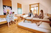 Pohorje Village Wellbeing Resort - Forest Hotel Videc - Pools
