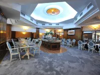 Crystal Palace Hotel Hotels near RomExpo Arena