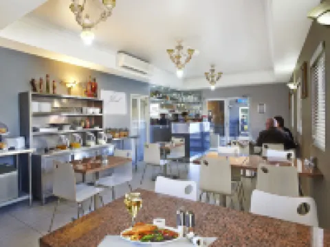 伯伍德舒適套房酒店 寶活酒店