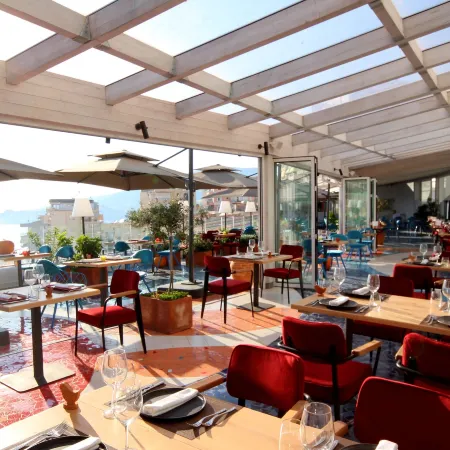Bougainville Bay Hotel