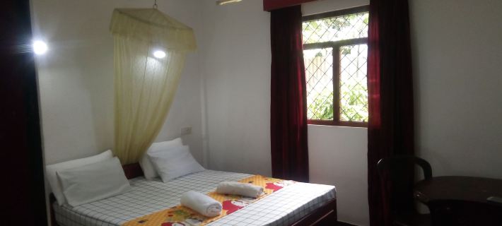 Erandi Holiday Home Hotels in Katunayaka
