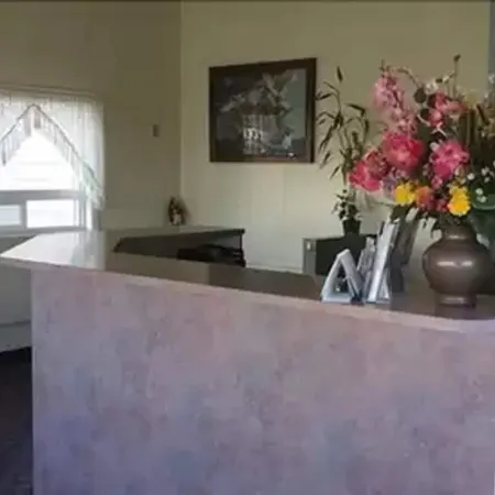 Summer Wind Budget Motel