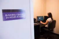 Bluemont Hotel - Business