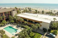 BEACHFRONT PALMS HOTEL