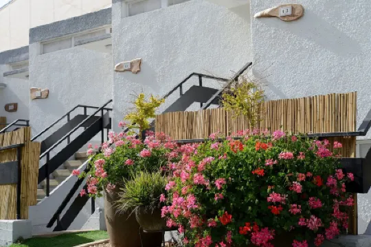 Eretzefat Motel Kna'an Отели рядом с достопримечательностью «The Old City of Safed»