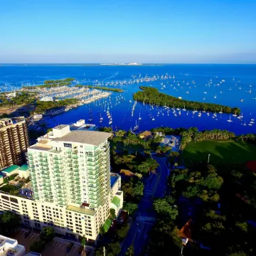 ICoconutGrove - Luxurious Vacation Rentals in Coconut Grove Hotels near The Kampong