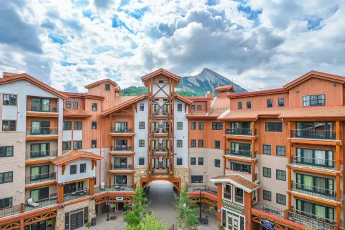 The Lodge at Mountaineer Square Hotels in Mount Crested Butte