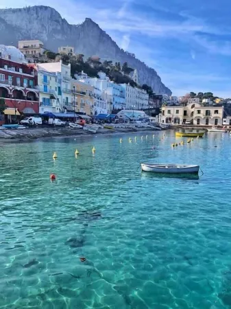 Albergo la Prora Отели рядом с достопримечательностью «Via Camerelle»