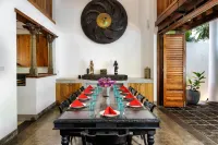 Royal Indigo Villa - Breakfast