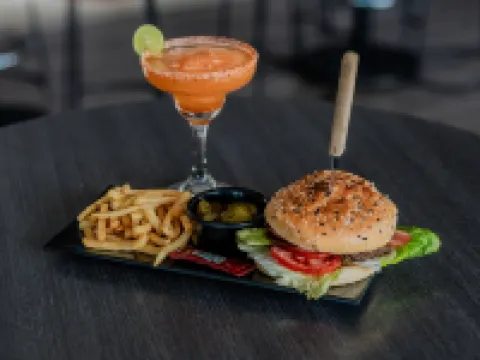 ハンプトン イン セラヤ メキシコ セラヤのホテル