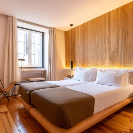 Tempo FLH Hotels Lisboa Отели рядом с достопримечательностью «Байша/Шиаду»