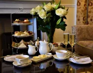 Victoria Square & the Orangery - breakfast