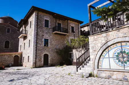 Trikolonion Country Stemnitsa Отели в г. Аркадия