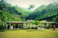 Moonriver Lodge