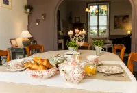 Il Était Une Fois Chez Moi Hotels in Monnières