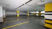 Elilly International Hotel - Parkplatz