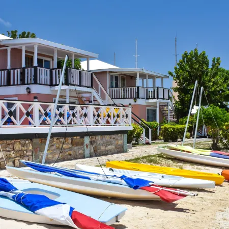 Catamaran Hotel Marina