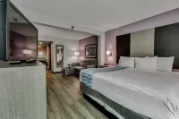 La Quinta Inn & Suites by Wyndham Clarksville