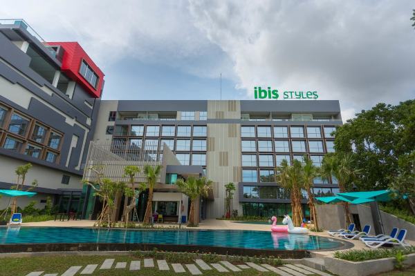 Ibis Styles Batam Nagoya Hotele w: Batam