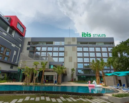 Ibis Styles Batam Nagoya Hotel di Bengkong