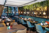 Landhaus Danielshof Hotels in Grevenbroich