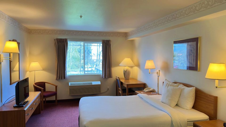 Peppermill Empress Inn