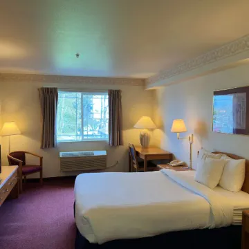 Peppermill Empress Inn