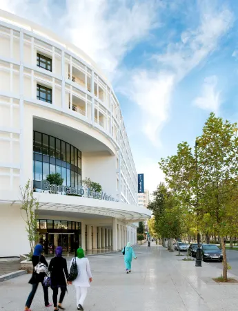 Barceló Fès Medina Отели рядом с достопримечательностью «Аль-Карауин»