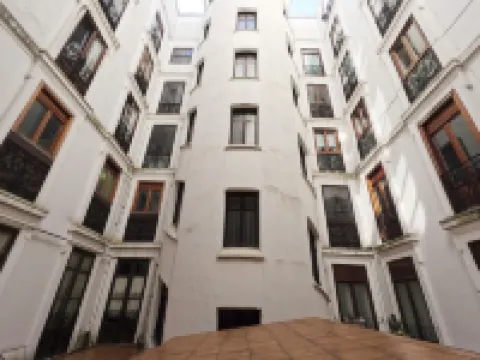 Casual Blue Hotels near Bilboko Donejakue Katedrala