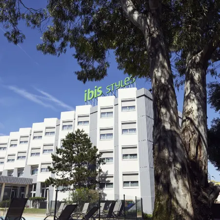 Ibis Styles Toulon la Seyne Sur Mer Отели в г. Ла-Сейн-сюр-Мер
