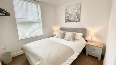 Friars House, Stafford by Bell Apartments Отели в г. Брадли